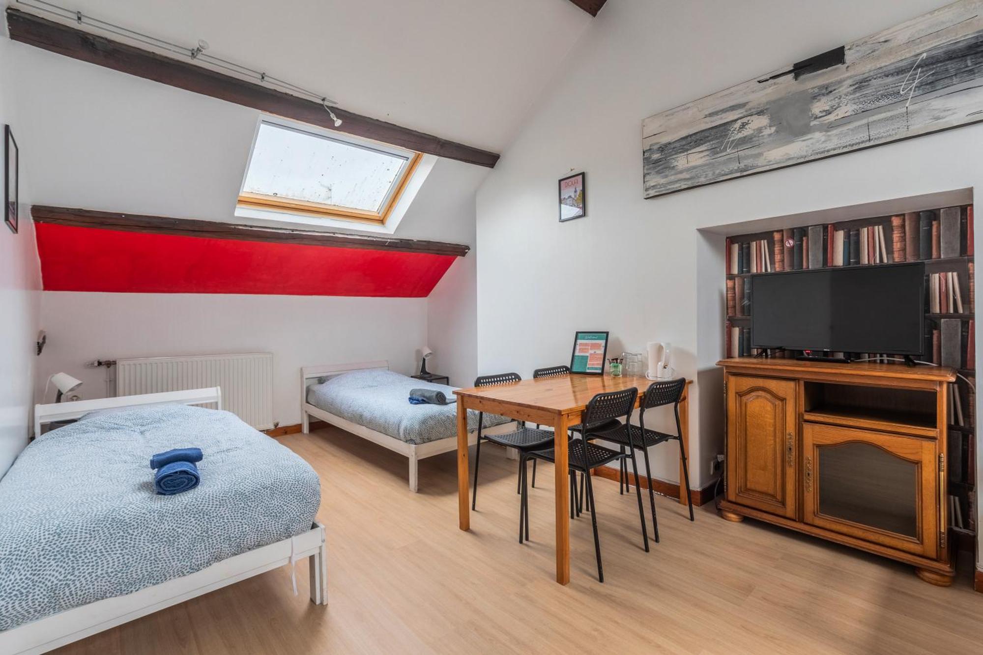 Douai House Hotel Екстериор снимка